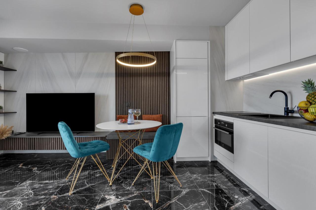 Lux Apartment Dolce Vita - Private Hottub Makarska Kültér fotó
